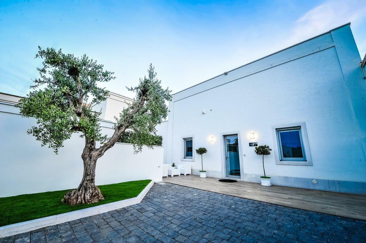 Bed and Breakfast Dal Signor Wolf Пецце-ди-Греко Экстерьер фото