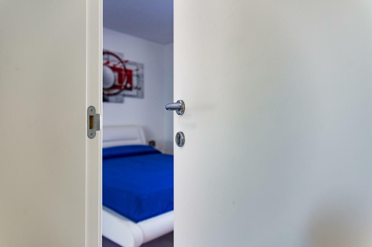 Bed and Breakfast Dal Signor Wolf Пецце-ди-Греко Экстерьер фото