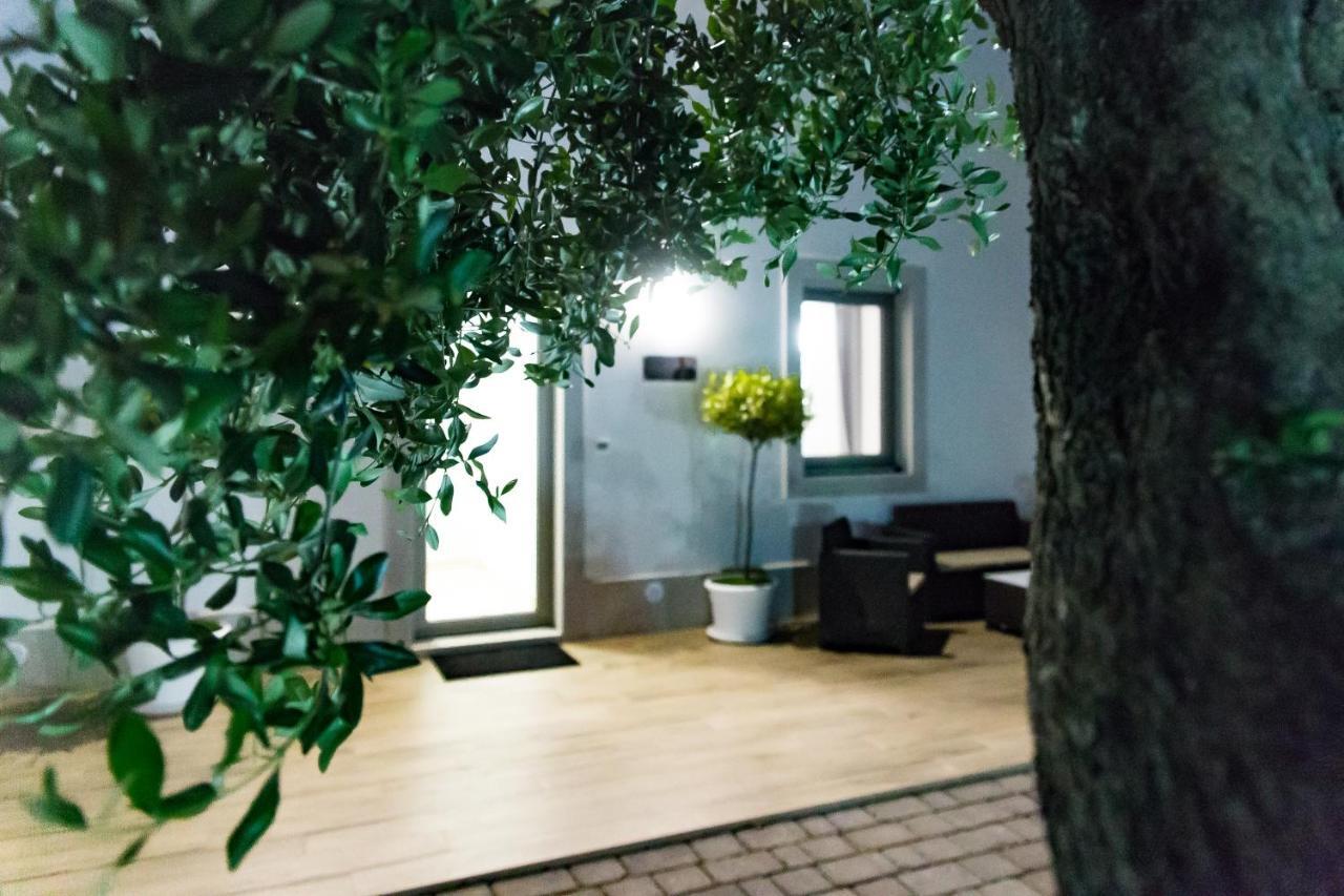 Bed and Breakfast Dal Signor Wolf Пецце-ди-Греко Экстерьер фото